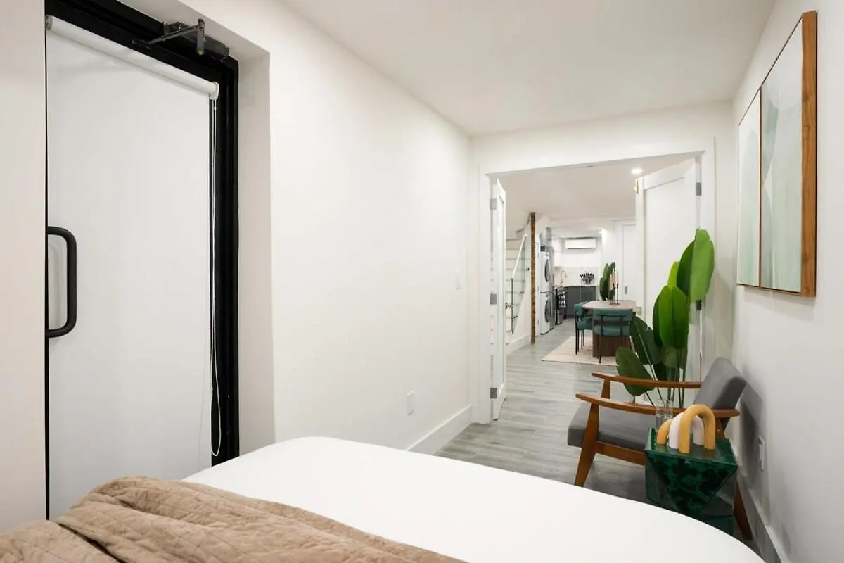 317-1D New 2Br Duplex Wd Private Backyard Apartment New York