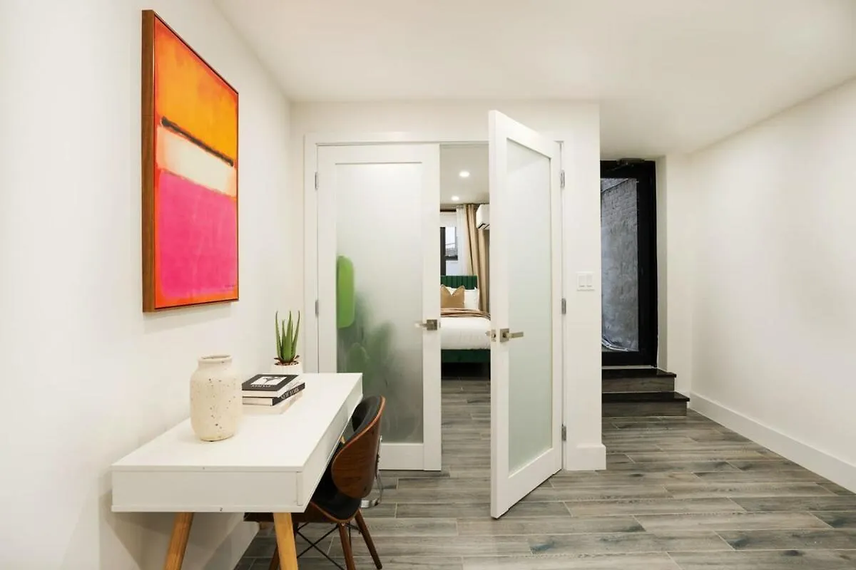 317-1D New 2Br Duplex Wd Private Backyard Apartment New York