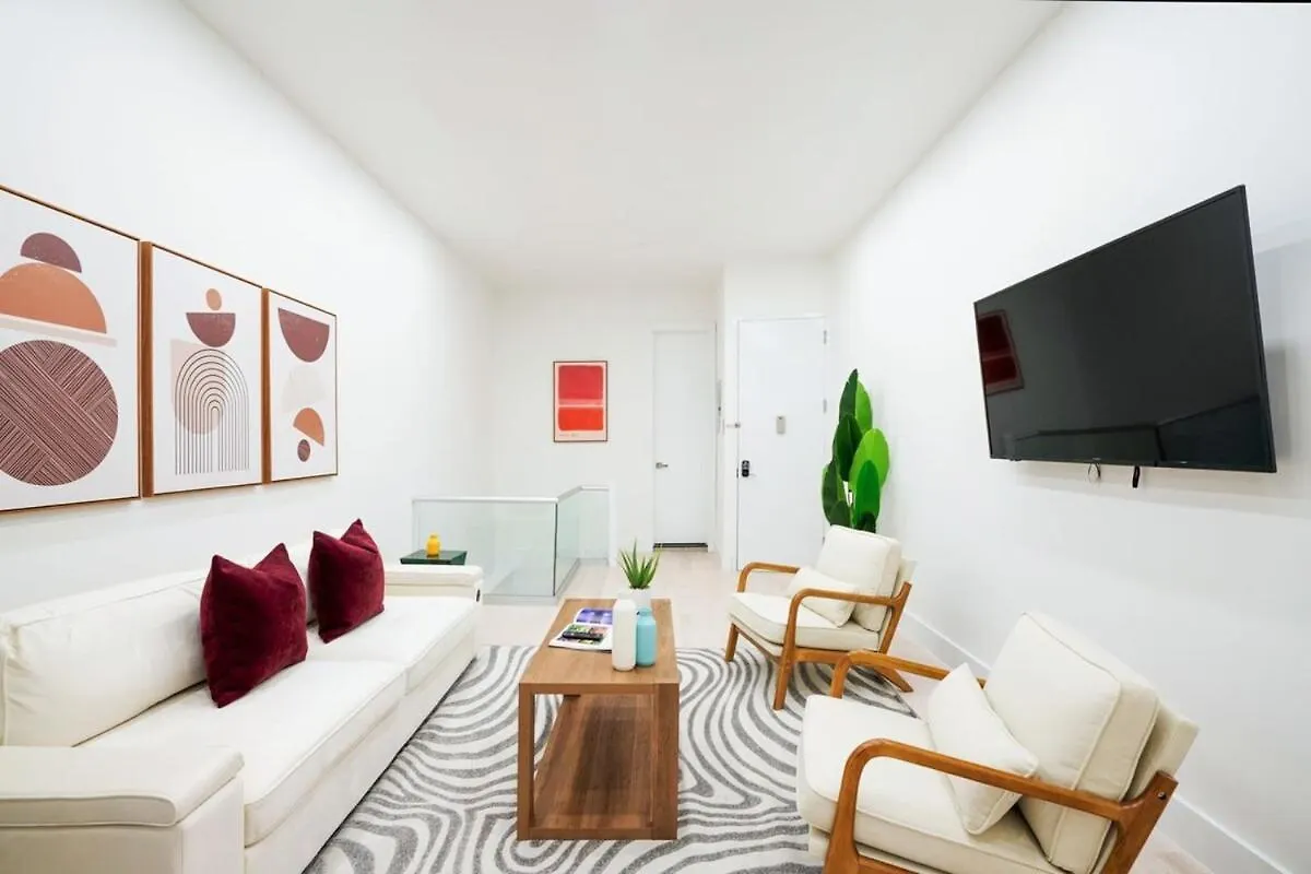 317-1D New 2Br Duplex Wd Private Backyard Apartment New York