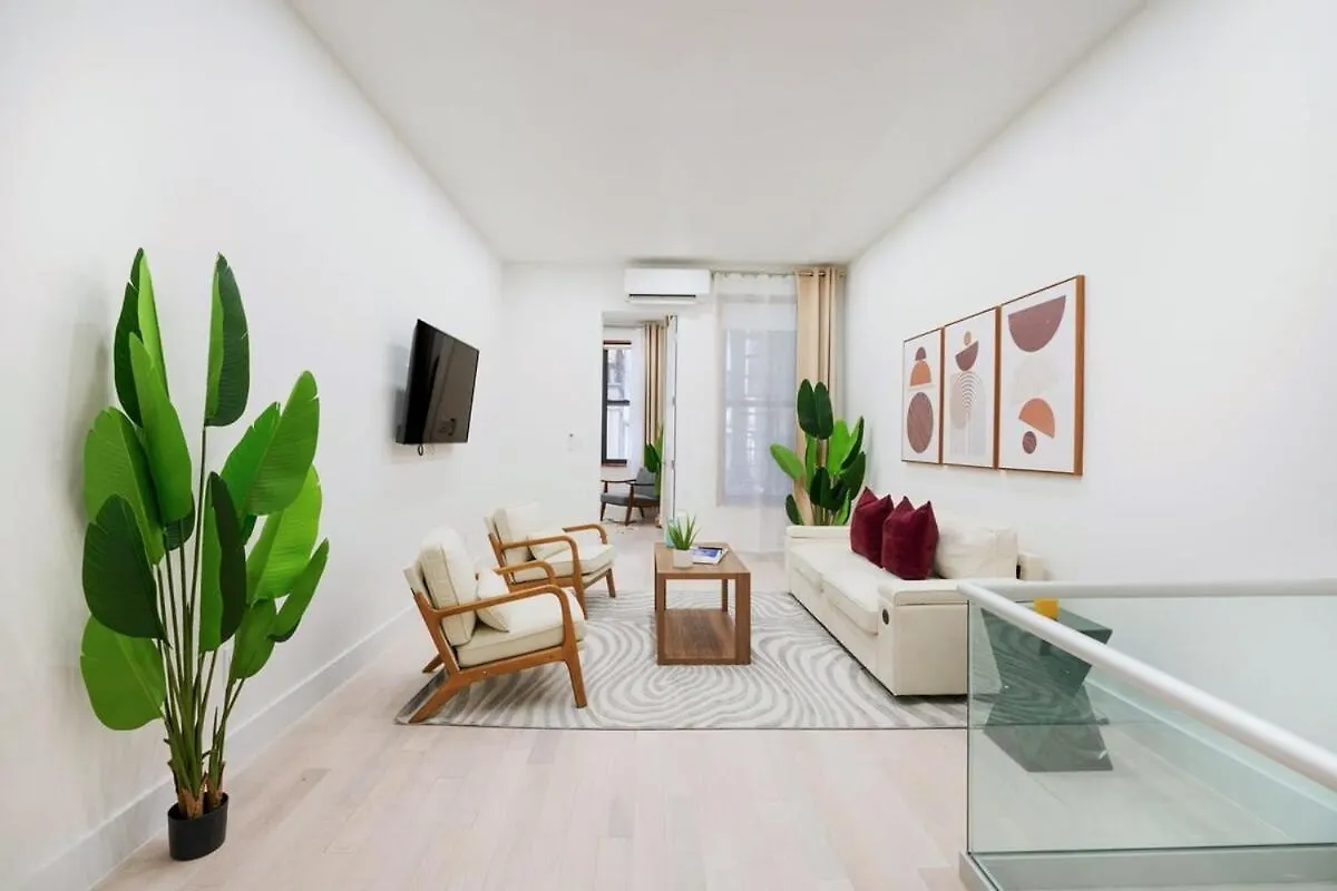 317-1D New 2Br Duplex Wd Private Backyard Apartment New York United States